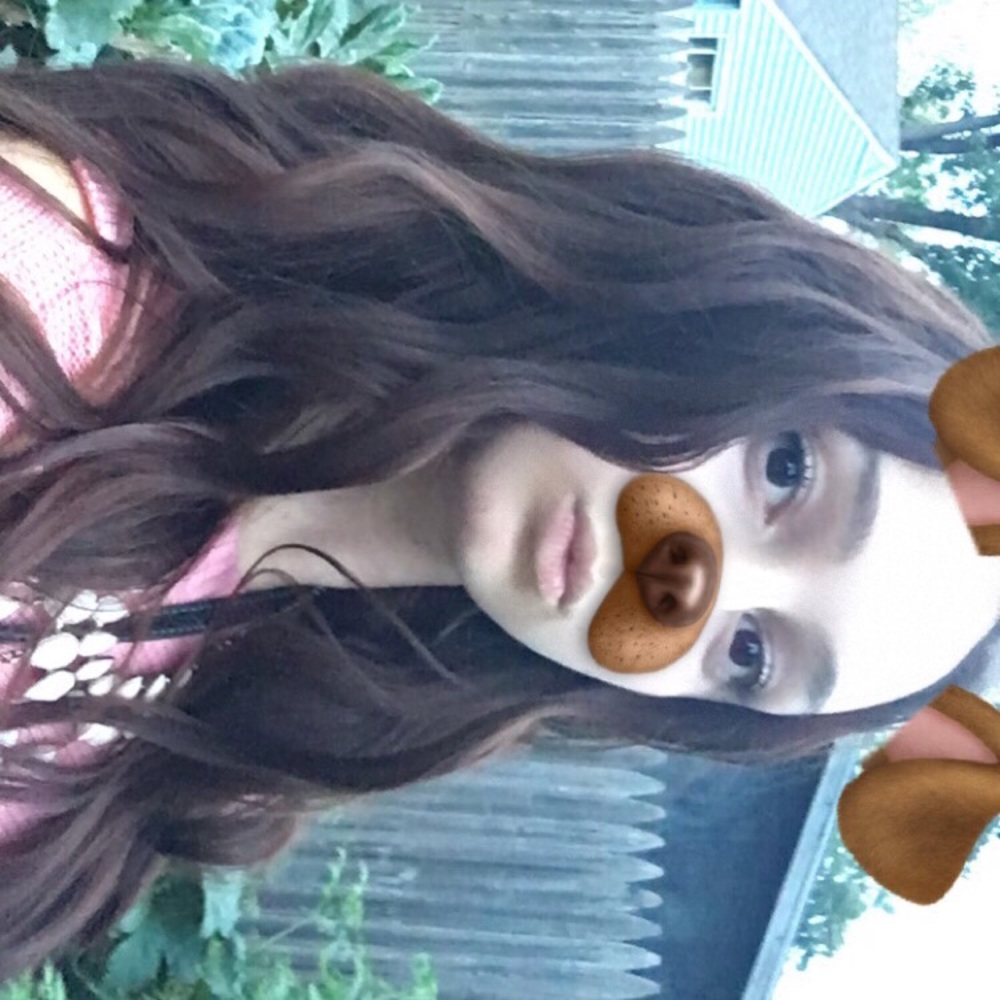 Meet your Posher, Ines